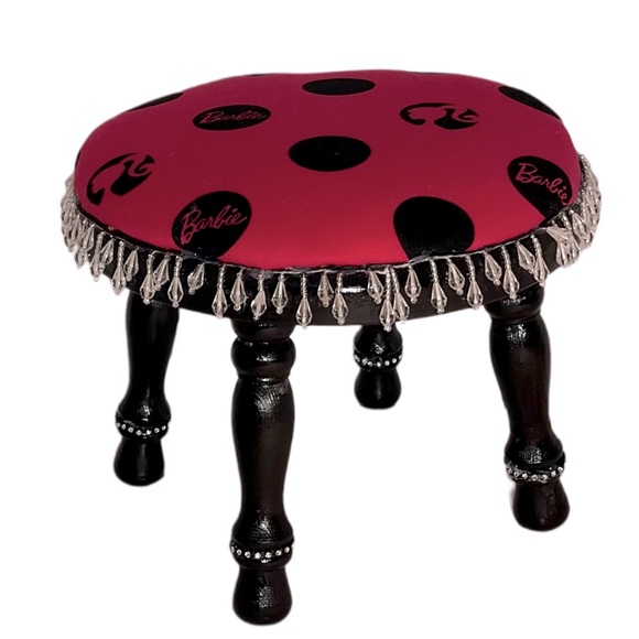 Barbie footstool - Picture 3 of 5